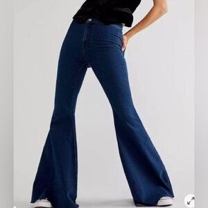 Free People Dark Wash Just Float On High Rise Raw Hem Flared Jeans Size 29